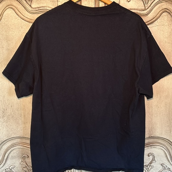 No One Fights Alone - Breast Cancer awareness Tee shirt - XL - Picture 4 of 7